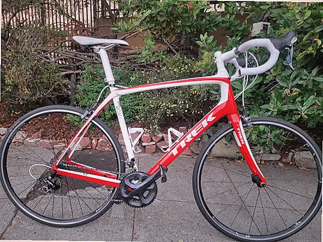 2013 Trek Domane 5.2- Carbon Endurance Road Bike- Shimano Ultegra - 60cm